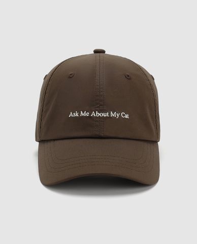  URBAN REVIVO - Nón bóng chày unisex thêu chữ 