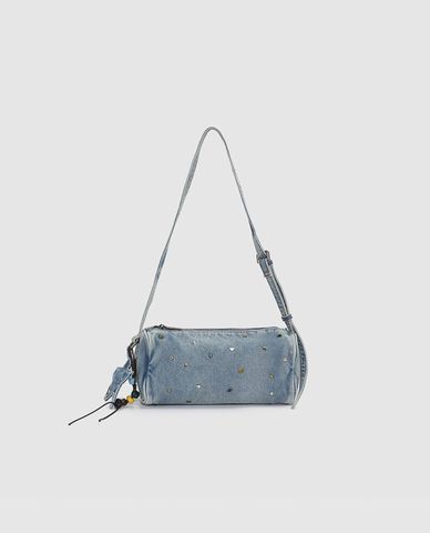  URBAN REVIVO - Túi đeo vai nữ denim hình trụ tròn đính charm 