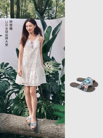  URBAN REVIVO - Dép nữ quai ngang đính charm 