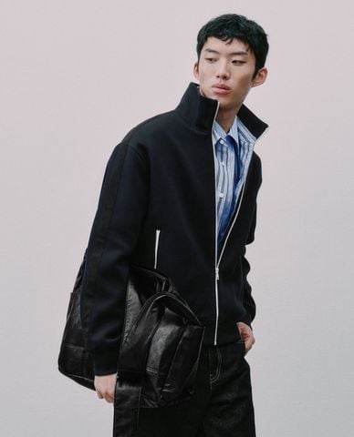  URBAN REVIVO - Áo khoác thể thao nam cổ cao khóa kéo 