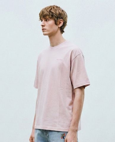  URBAN REVIVO - Áo thun nam cổ tròn tay ngắn in chữ 