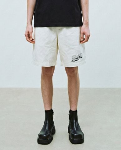  URBAN REVIVO - Quần short nam ống rộng in họa tiết 