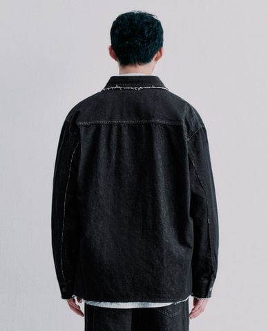  URBAN REVIVO - Áo khoác denim nam tay dài wash đậm 