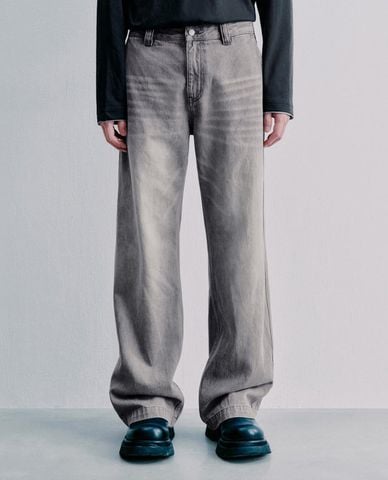  URBAN REVIVO - Quần jeans nam ống đứng wash bạc 