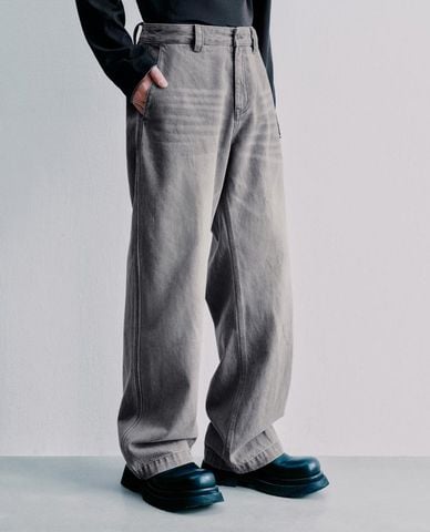  URBAN REVIVO - Quần jeans nam ống đứng wash bạc 