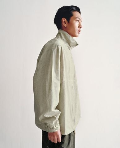  URBAN REVIVO - Áo khoác gió nam cổ cao khóa kéo 