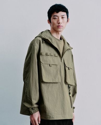  URBAN REVIVO - Áo khoác phối mũ nam tay dài túi hộp 