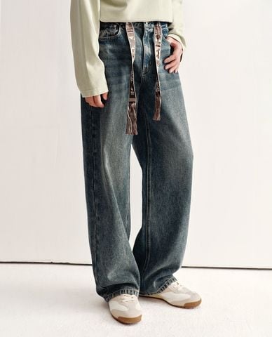  URBAN REVIVO - Quần jeans nam ống rộng phối dây thắt 