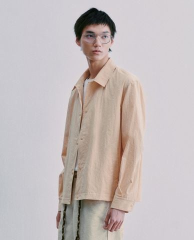  URBAN REVIVO - Áo khoác sơ mi nam cổ bẻ tay dài cá tính 