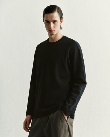  URBAN REVIVO - Áo thun nam cổ tròn tay dài 