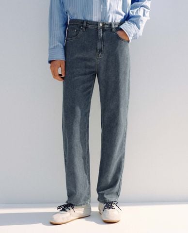  URBAN REVIVO - Quần jeans nam ống đứng cổ điển 