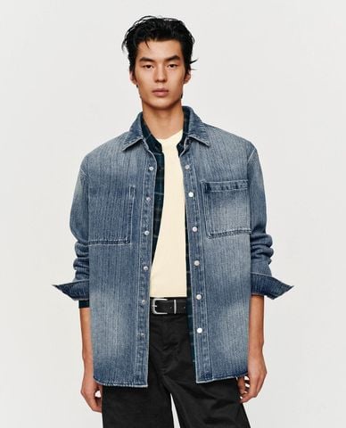  URBAN REVIVO - Áo sơ mi denim nam tay dài wash bạc 