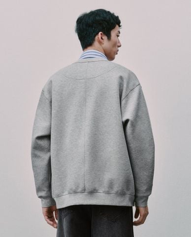  URBAN REVIVO - Áo khoác cardigan nam tay dài phối huy hiệu 