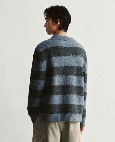  URBAN REVIVO - Áo dệt kim nam cổ bẻ tay dài kẻ sọc 