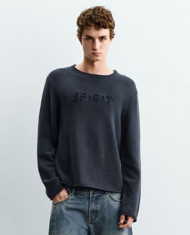  URBAN REVIVO - Áo sweater nam cổ tròn tay dài thêu chữ 