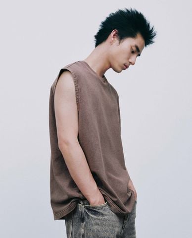 URBAN REVIVO - Áo sát nách nam cổ tròn tối giản 