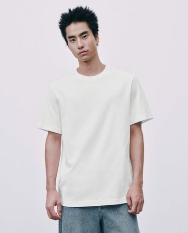  URBAN REVIVO - Áo thun nam cổ tròn tay ngắn tối giản 