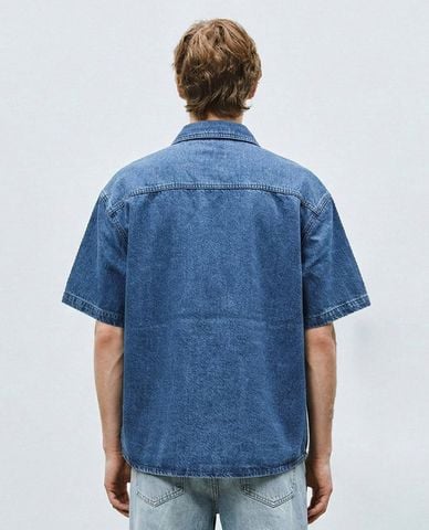  URBAN REVIVO - Áo sơ mi denim nam cổ bẻ tay ngắn 