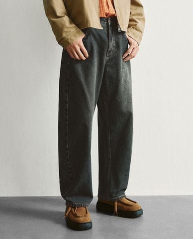  URBAN REVIVO - Quần jeans nam ống rộng wash bạc 