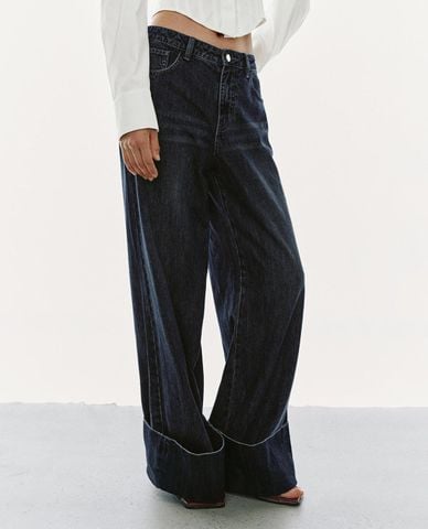  URBAN REVIVO - Quần jeans nữ ống rộng wash bạc xắn gấu 