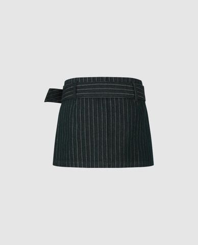 URBAN REVIVO - Chân váy denim mini kẻ sọc kèm thắt lưng 