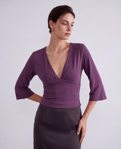  URBAN REVIVO - Áo kiểu nữ cổ V tay lỡ phom ôm 