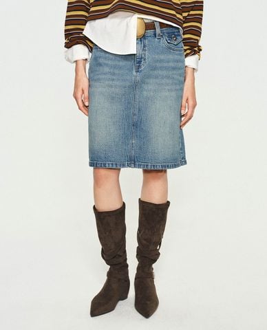  URBAN REVIVO - Chân váy denim midi kèm thắt lưng 