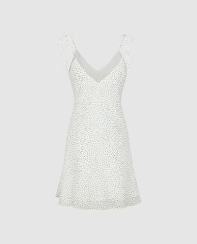 URBAN REVIVO - Đầm hai dây mini cổ V họa tiết chấm bi 