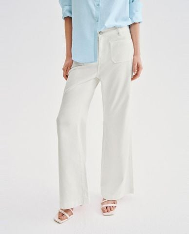  URBAN REVIVO - Quần jeans nữ ống loe phối túi cổ điển 