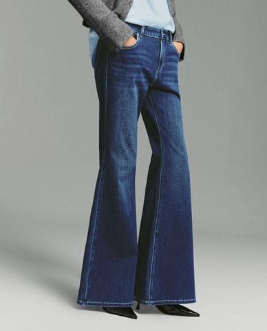  URBAN REVIVO - Quần jeans nữ ống loe wash bạc 