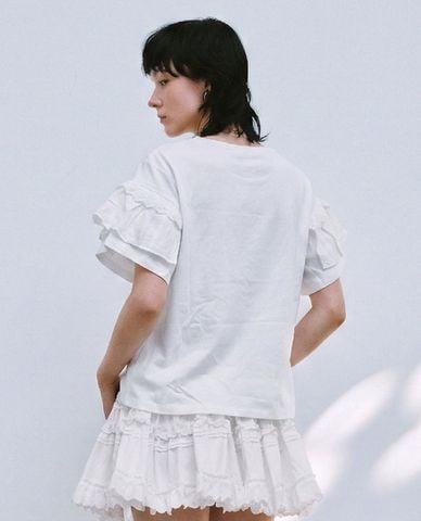  URBAN REVIVO - Áo kiểu nữ cổ tròn tay ngắn bèo nhún 