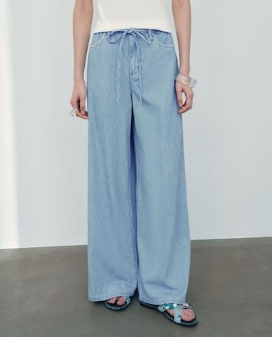  URBAN REVIVO - Quần jeans nữ ống rộng phối dây rút 