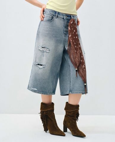  URBAN REVIVO - Quần short jeans nữ ống rộng kèm khăn 