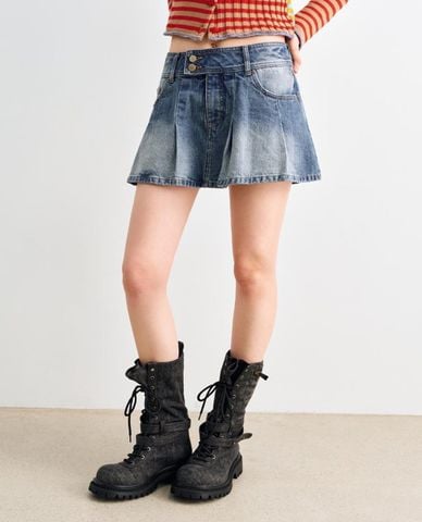  URBAN REVIVO - Chân váy denim chữ A mini xếp li cổ điển 