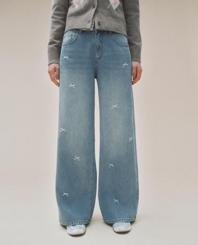  URBAN REVIVO - Quần jeans nữ ống rộng đính nơ 