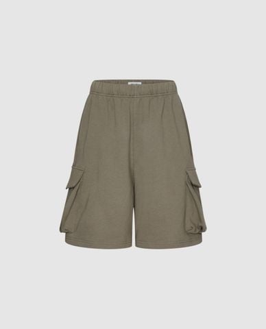  URBAN REVIVO - Quần short nữ ngang gối phối túi hộp 