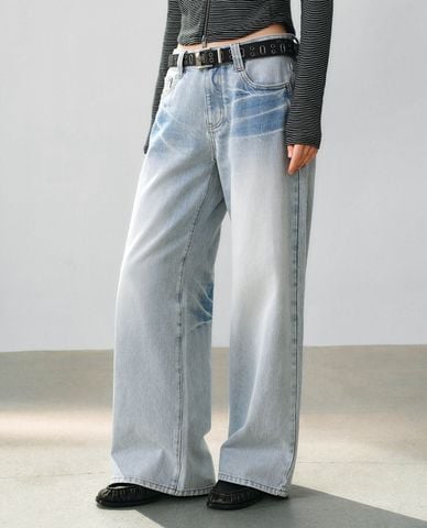  URBAN REVIVO - Quần jeans nữ ống rộng wash bạc 