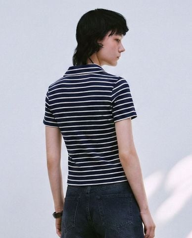  URBAN REVIVO - Áo polo nữ tay ngắn kẻ sọc phom ôm 