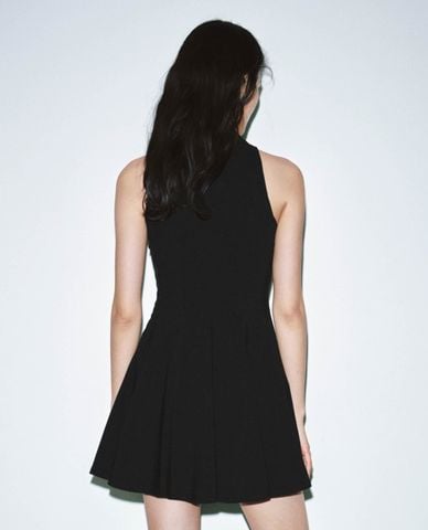  URBAN REVIVO - Đầm sát nách mini cổ bẻ dáng xoè 