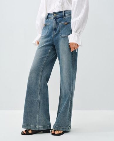  URBAN REVIVO - Quần jeans nữ ống loe phối túi đính nơ 