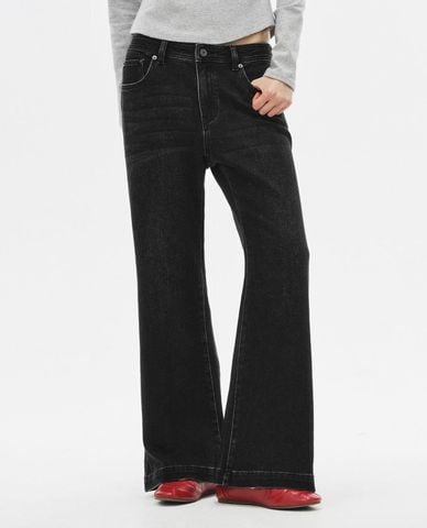  URBAN REVIVO - Quần jeans nữ ống loe hiện đại 