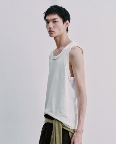  URBAN REVIVO - Áo ba lỗ nam cổ tròn bo viền 