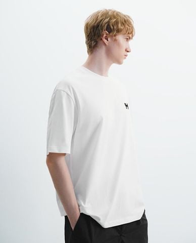  URBAN REVIVO - Áo thun nam cổ tròn tay ngắn in hình 