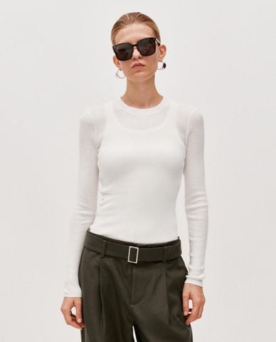  URBAN REVIVO - Áo dệt kim nữ cổ tròn tay dài phom ôm 