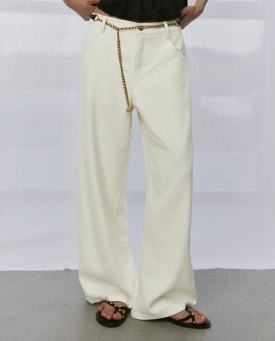  URBAN REVIVO - Quần jeans nữ ống rộng phối xích kim loại 