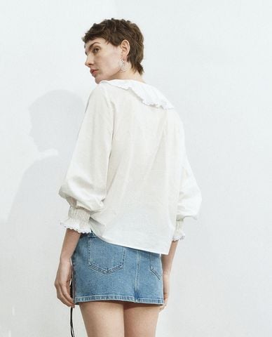  URBAN REVIVO - Áo kiểu nữ cổ V tay dài Ruffle Hem 