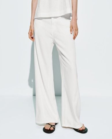  URBAN REVIVO - Quần jeans nữ ống rộng hiện đại 