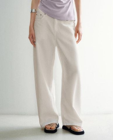  URBAN REVIVO - Quần jeans nữ ống rộng hiện đại 