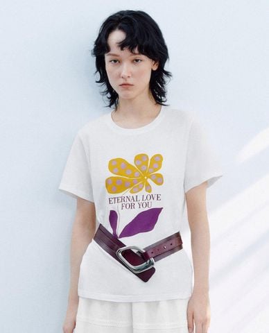  URBAN REVIVO - Áo thun nữ cổ tròn tay ngắn in họa tiết 