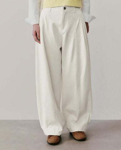  URBAN REVIVO - Quần jeans nữ ống rộng cạp cao 